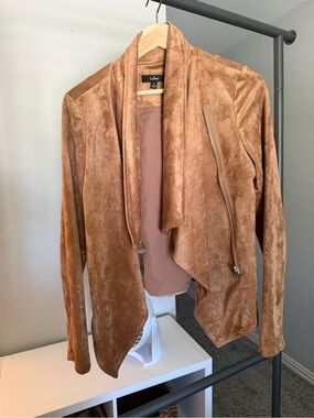 Lulu's Suede Jacket in Camel Brown